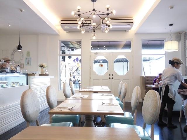 Maison de Bonbon Cafe and Restaurant